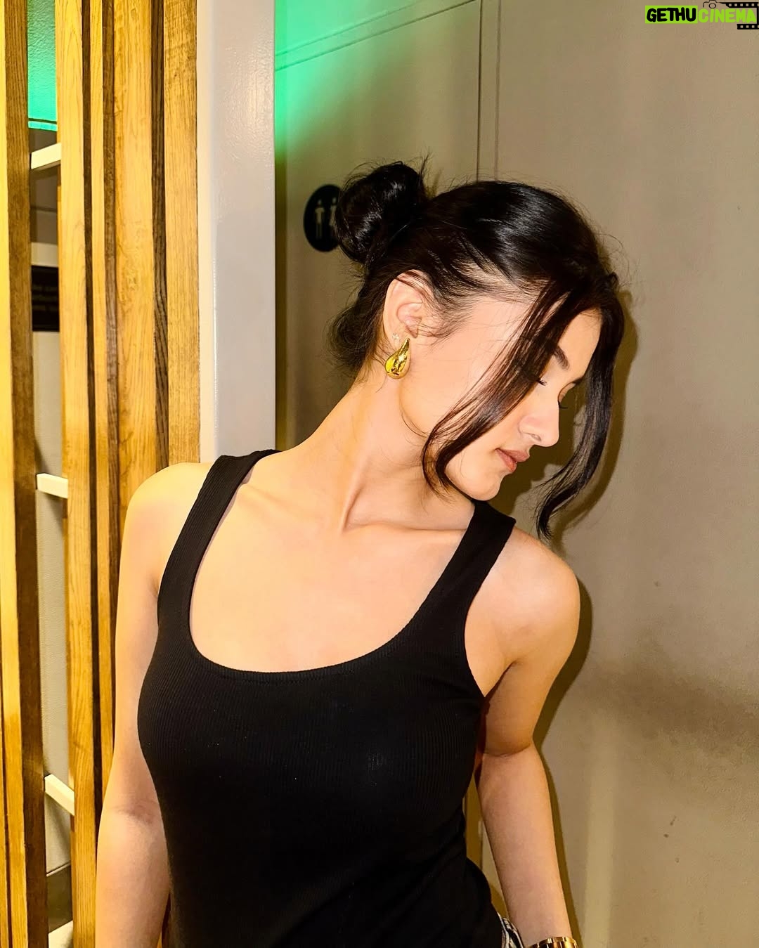 Aayushi Verma - 210.2K Likes - GLOSSSSS
