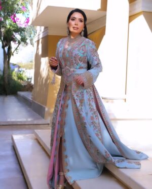 Abeer Sabry Instagram - يسعد ربي هالطله 🩵🦒🦋 kaftan @reemaljesmi #abeer_sabry #ماشاء_الله #عبير_صبري