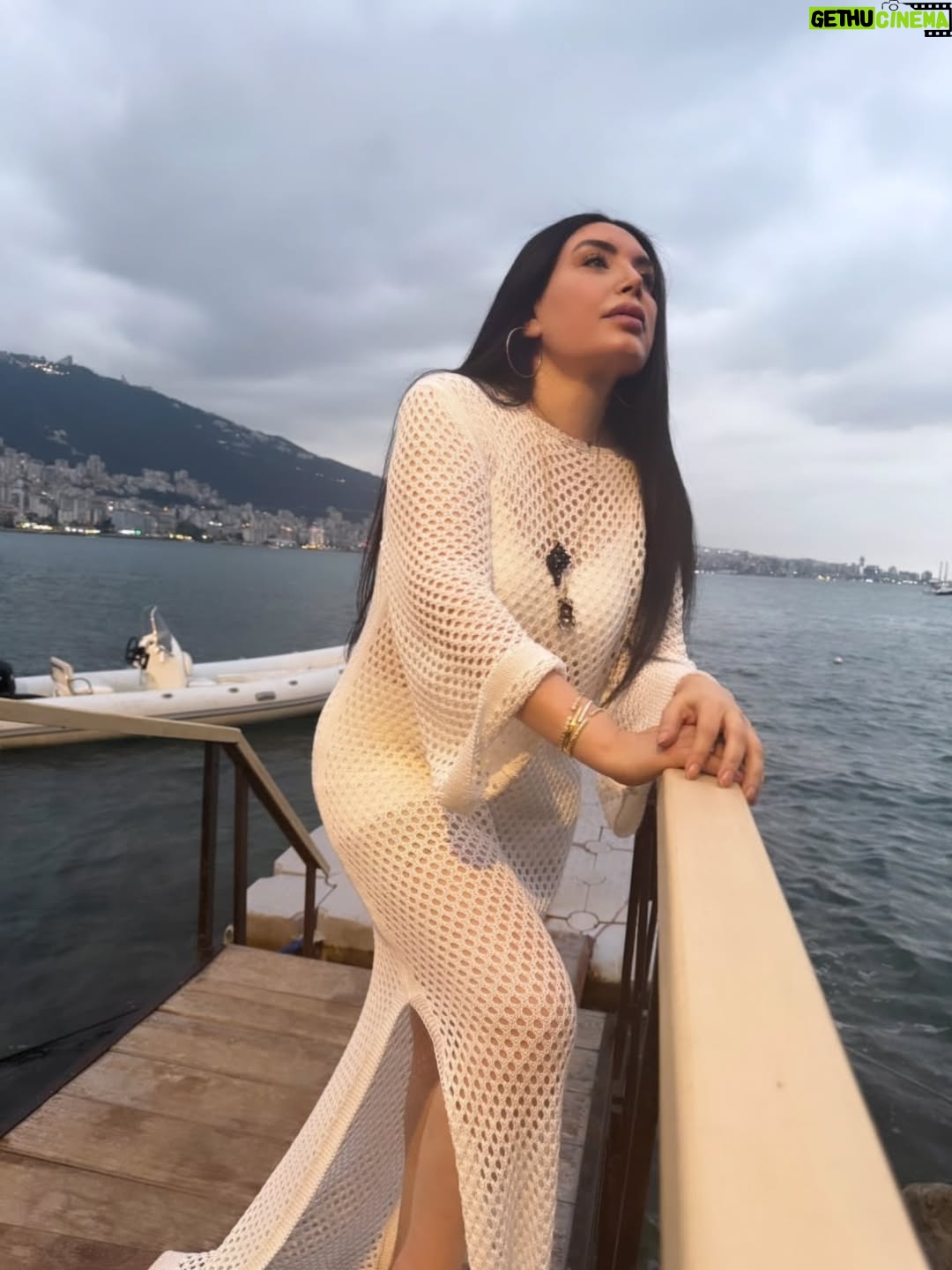 Abeer Sabry - 26K Likes - بدايه اي تغيير هي معرفه قيمه ذاتك🫶 🏞🌞 #abeer_sabry #ماشاء_الله #بيروت