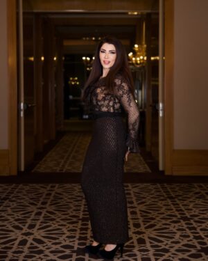 Abeer Shams Al-Deen Instagram - @abeer_shamsalden 🖤✨

Captured by @yazan.almaari 📸
.
.
.
.
#عبير_شمس_الدين #syria #damascus