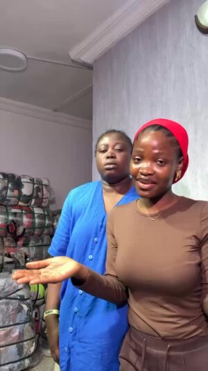 Adebimpe Oyebade Instagram - @the.asooke_house main page with 90,400 amazing followers has sadly been disabled 💔. This account holds over 10 years of our hard work, passion, and memories 😭. While we work on getting it back, please support us by following our backup account 👉@the.asooke_house. Your love and support mean the world to us ❤️🙏.