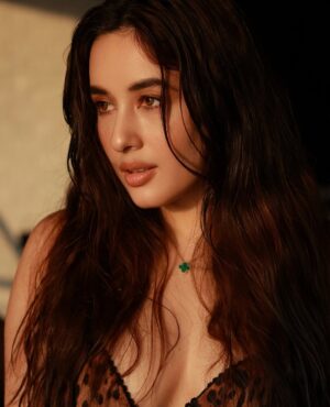 Aditi Budhathoki Instagram - 🤎
Shot by @advait_vaidya