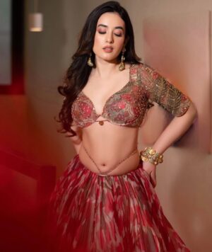 Aditi Budhathoki Instagram - 💫🌟
Makeup & Hair:- @afreen_makeupartist
Outfit: @mahimamahajanofficial
Shot by: @kakali_das_photography
Styled by: @styled_bytan
Jewellery: @mkjewels_india
Location: @perniaspopupshop
