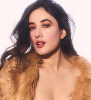 Aditi Budhathoki Instagram - 🤎
Shot by : @amannagoshe