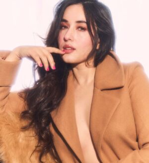 Aditi Budhathoki Instagram - 🤎
Shot by : @amannagoshe