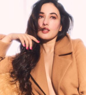 Aditi Budhathoki Instagram - 🤎
Shot by : @amannagoshe