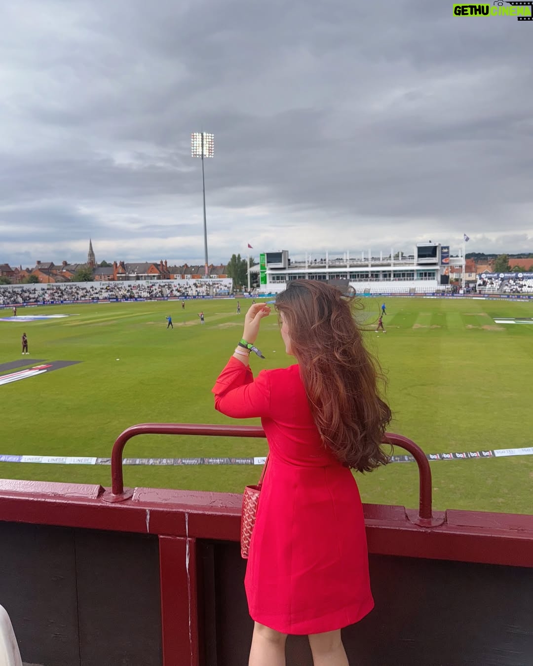 Aditi Budhathoki - 112.6K Likes - @worldchampionshipoflegends 🏏 🇬🇧 

#wcl2025