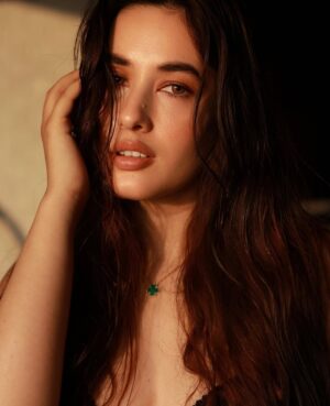Aditi Budhathoki Instagram - 🤎
Shot by @advait_vaidya
