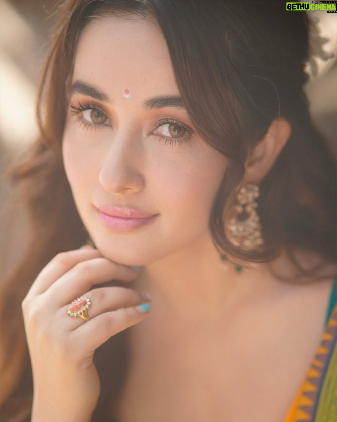 Aditi Budhathoki - 65.7K Likes - Nari in saree 🕊️🕊️🕊️

📸 @pixelpassionfotography 
Mua : @sunnyroyy_official