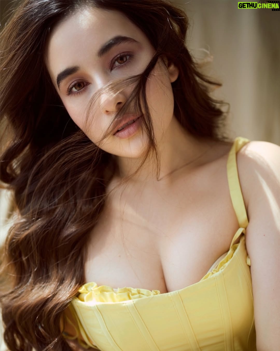 Aditi Budhathoki - 65.4K Likes - I find my happiness where the sun shines ☀️ 

Shot by : @deepak_das_photography 
Mua: @sunnyroyy_official 
@deekad_creations 
Outfit: @houseofcb