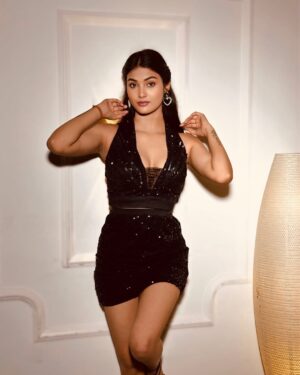 Aditi Tripathi Instagram - 🖤🎀 @iaditipandit 
.
.
#aditipandit #newpost #photoshoot #fyp