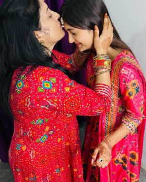 Aditi Tripathi Instagram - Post Diwali pics😂❤️ @iaditipandit 
.
.
#iaditipandit #picoftheday #diwali