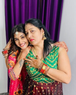 Aditi Tripathi Instagram - Post Diwali pics😂❤️ @iaditipandit 
.
.
#iaditipandit #picoftheday #diwali