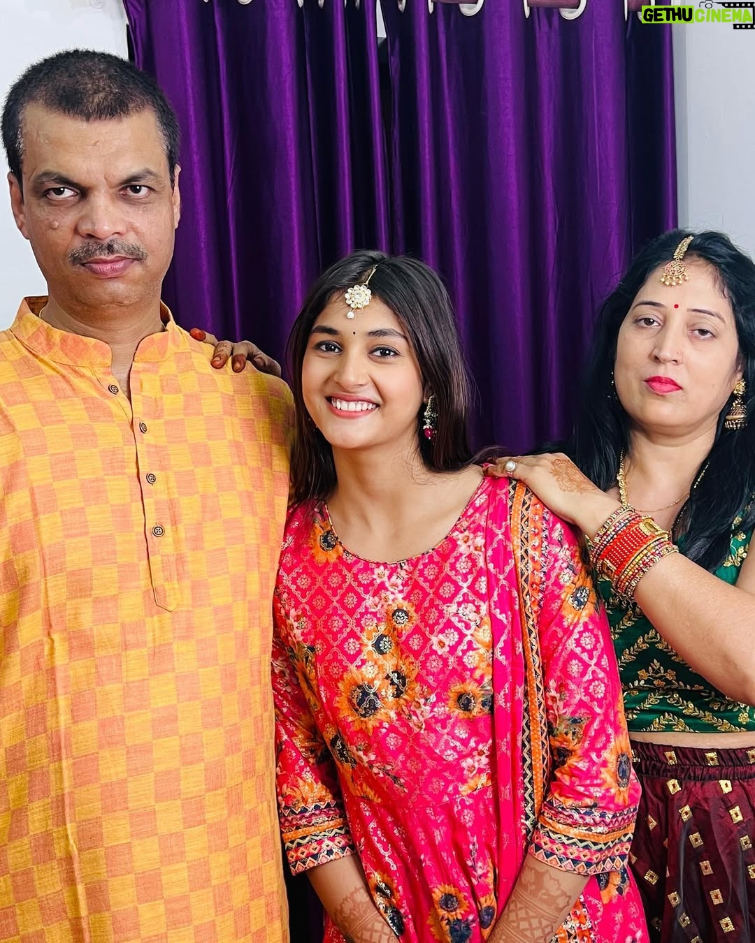 Aditi Tripathi - 59K Likes - Post Diwali pics😂❤️ @iaditipandit 
.
.
#iaditipandit #picoftheday #diwali