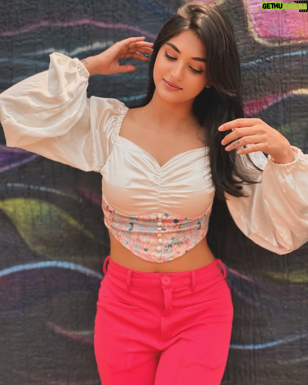 Aditi Tripathi - 40K Likes - She lives the poetry she can’t write🌸🧿 @iaditipandit 
Clicked by- @urvashi.pardeshi 🤭♥️
.
#new #aditipandit #instagram #post