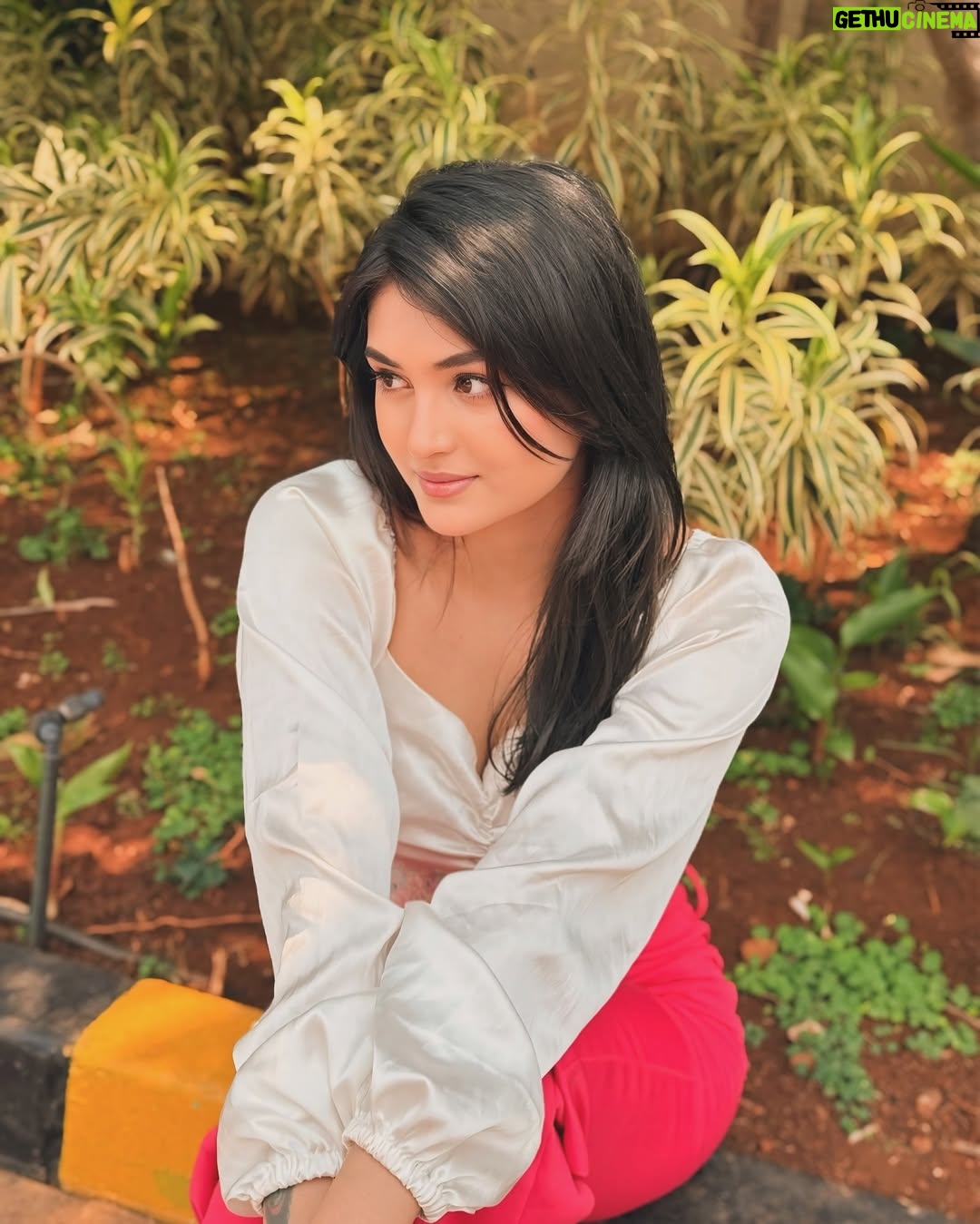 Aditi Tripathi - 40K Likes - She lives the poetry she can’t write🌸🧿 @iaditipandit 
Clicked by- @urvashi.pardeshi 🤭♥️
.
#new #aditipandit #instagram #post