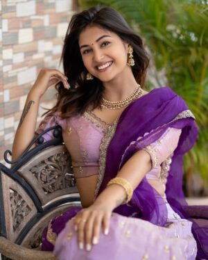 Aditi Tripathi Instagram - 💜🦄 @iaditipandit 
.

📸 credit- @shekhar_jay 
.

Dress - @label_srivastra