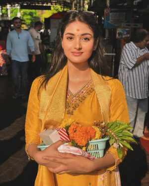 Aditi Tripathi Instagram - 🕉️🙏🧿🪷 @iaditipandit 
.
.
#newpost #instagram #shreesiddhivinayak