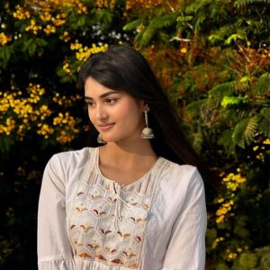 Aditi Tripathi Instagram - Being present and soaking up every moment. 🤍🎀 @iaditipandit 
.
.
#iaditipandit #newpost #instagood