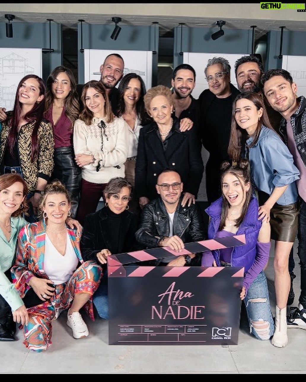 Adriana Arango - 6.4K Likes - Y arrancó esto!!! #anadenadie muy pronto por @canalrcn una historia de esas para no despegarse…. Personajes maravillosos , ya quiero que salga al aire y ustedes queden tan pegados como yo ❤️❤️❤️❤️
