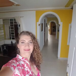 Adriana Arango Instagram - #TBT hace cuatro años cuando comenzaban las grabaciones de #lareinadelflow Quién se iba a imaginar todo lo que pasaría con este proyecto. #lareinadelflow2