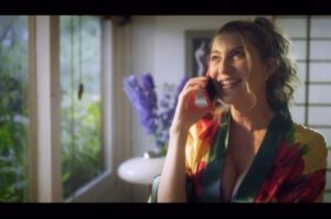 Adriana Arango Instagram - Les presento a mi nuevo personaje Violeta Dávila, es la amiga que todos queremos tener! En Ana de Nadie, de lunes a viernes 9 y 30 pm canal rcn (Colombia) y muy pronto en una plataforma que todavía no nos dicen, pero apenas sepa les cuento. 💋💋💋💋