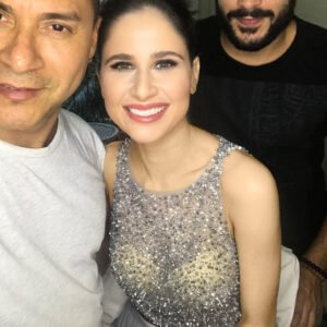 Adriana Ferreyr Instagram - Getting ready for the 2018 AMFAR gala São Paulo with my friend makeup artist @silviogiorgio and his assistant! Me aprontando para o evento de gala da AMFAR 2018 em São Paulo com meu amigo maquiador Silvio Giorgio e seu assistente! #amfar