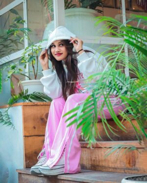 Afsana Instagram - In my Happy Era 💗🎀

📸 : @pixel_perfection_99 
🎨: @pro_shoots1 

#explore #photooftheday #instagram #cute