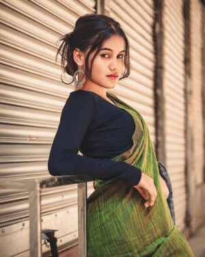 Afsana Instagram - दिल से निकली हर बात, सिर्फ तुझ तक पहुँचे 🍃

📸 : @potrait_92 
🎨: @pro_shoots1 

#explore #photooftheday #traditional #saree