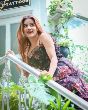 Afsana Instagram - I see forever in your eyes 🌹✨

✍️ : @pro_shoots1 
📸: @pixel_perfection_99 

#explore #photoshoot #pretty #cute #photoofday