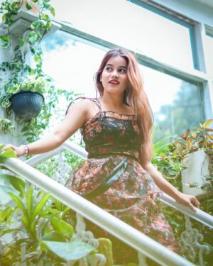 Afsana Instagram - I see forever in your eyes 🌹✨

✍️ : @pro_shoots1 
📸: @pixel_perfection_99 

#explore #photoshoot #pretty #cute #photoofday