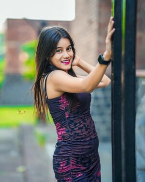 Afsana Instagram - You're perfect just the way you are 🖤⚡️ 

.
.
.
.
.
.
🎨 : @pro_shoots1 
📸 : @cinematicwalaa 

.
.
#explore #instagram #photooftheday