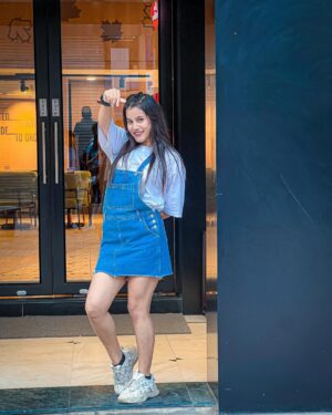 Afsana Instagram - DROP YOUR NICKNAME!!💙

Might delete later 🤪

📸 : @eli_allu 🫶🏻

#explore #cute #photooftheday