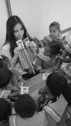 Agatha Chelsea Instagram - Started as a small spark, returning with a bigger fire: bringing knowledge and heart to reimagine education for Indonesian children. Karena ilmu itu akan berarti kalau bisa dibagikan & membawa perubahan ❤️