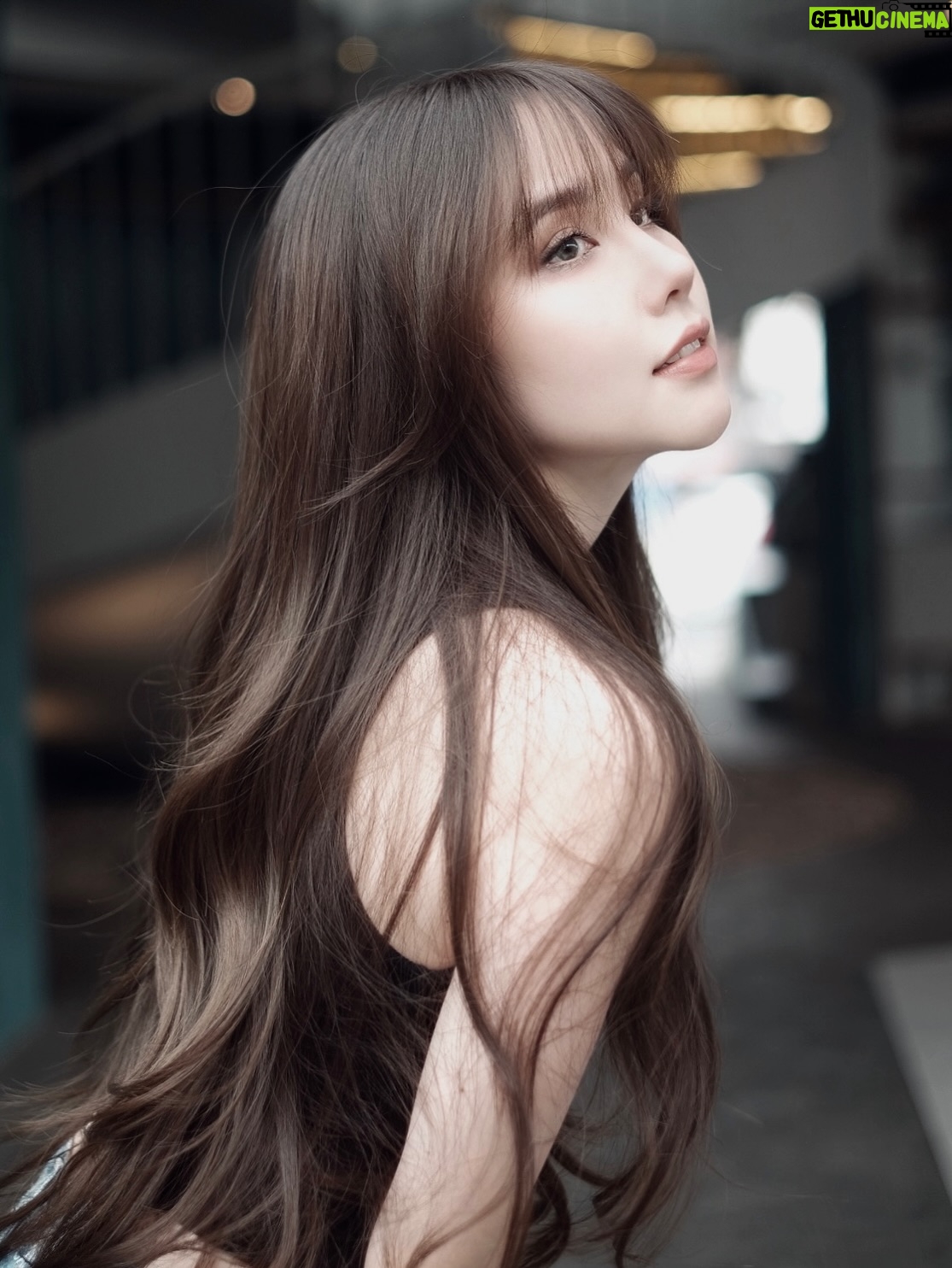 Agatha Chelsea - 244.6K Likes - pics my mum took
