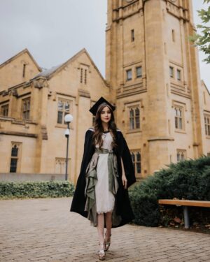Agatha Chelsea Instagram - Officially graduated 🎓
Three years of morning lectures & long hours at the library went by in a flash. Little me wouldn’t have thought my deep fascination of the human brain would earn me a degree. I’m incredibly grateful for the time I spent walking down the halls and the laughter I shared with my friends. To everyone who’ve supported my education journey in any way, thank you. May I grow in the esteem of future generations, Postera Crescam Laude.