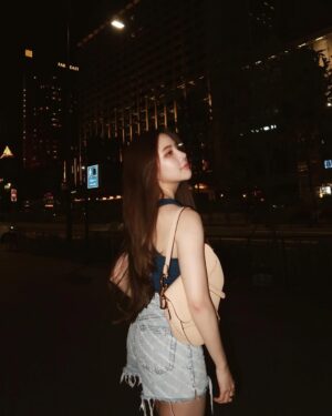 Agatha Chelsea Instagram - sg thru my digi