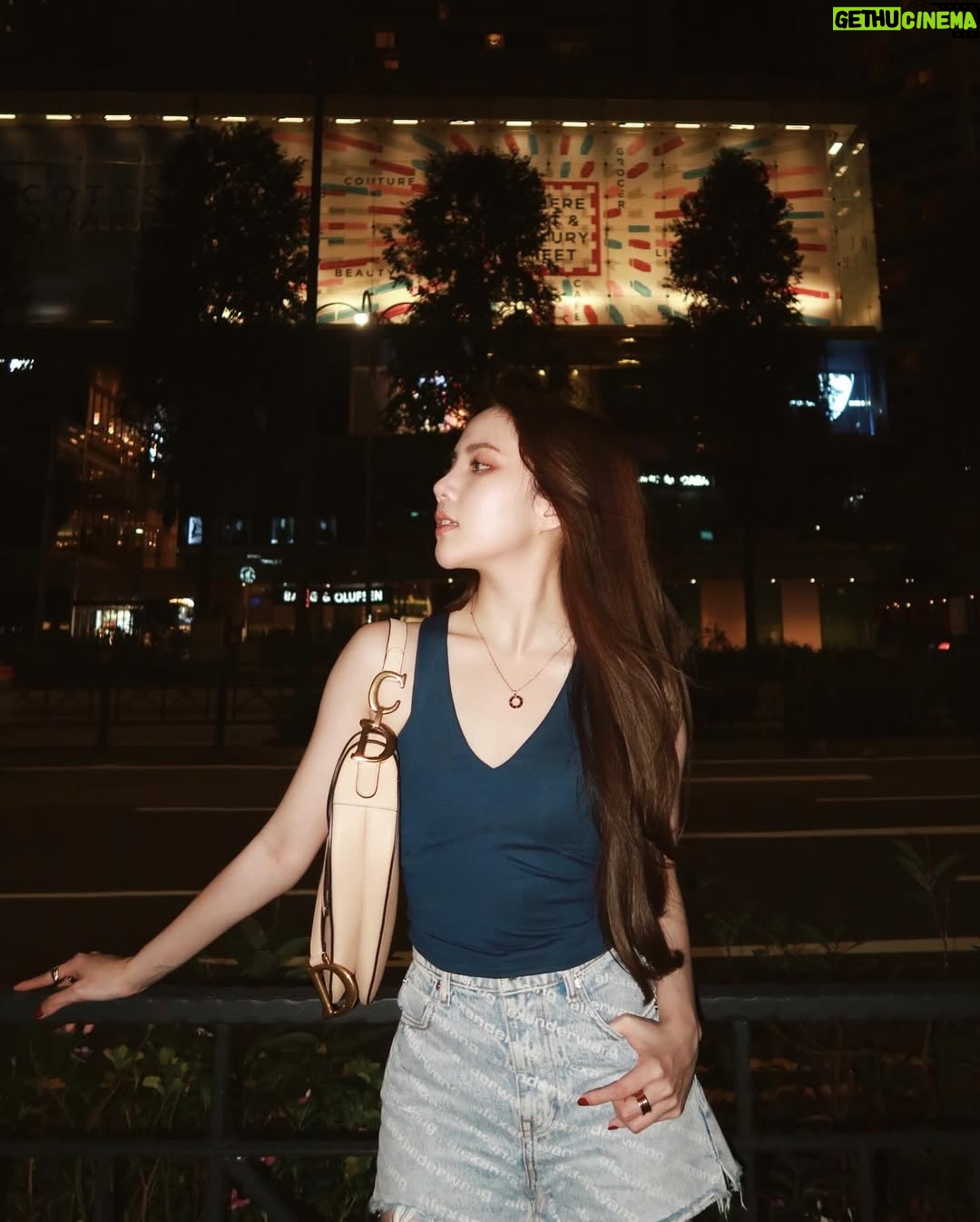 Agatha Chelsea - 114.7K Likes - sg thru my digi