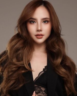 Agatha Chelsea Instagram - new profile picture unlocked