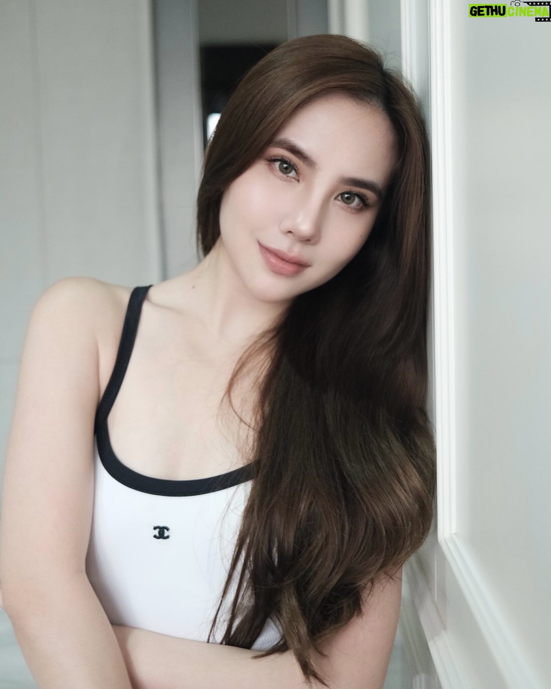 Agatha Chelsea - 115.5K Likes - mama took these