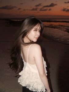 Agatha Chelsea Top 100 Instagram Photos and Posts