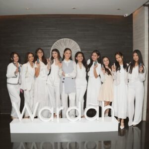Agatha Valerie Instagram - Self confidence is the key to beauty with @wardahbeauty
Their clinic like result serum, very suitable for my skin🤍
#YasminNapperDexSerum #WardahToscaViral #WardahSilverViral #SerumViral