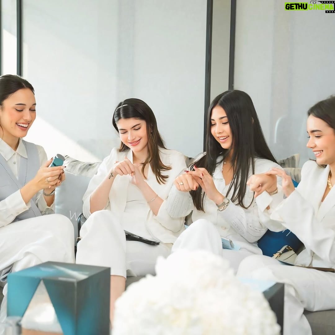 Agatha Valerie - 3 Likes - Self confidence is the key to beauty with @wardahbeauty 
Their clinic like result serum, very suitable for my skin🤍

#YasminNapperDexSerum #WardahToscaViral #WardahSilverViral #SerumViral