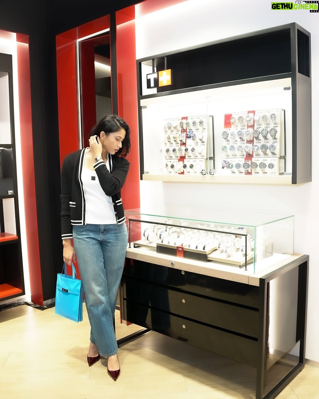 Aghniny Haque - 13.3K Likes - Stepping into timeless elegance ✨
Congratulations on the grand re-opening of TISSOT Grand Indonesia!🤍
Proud to be part of this iconic moment with @watch.corner.id @tissot_official @intimestore 
#Tissot #TissotIndonesia #TimeInternational #WatchCornerID