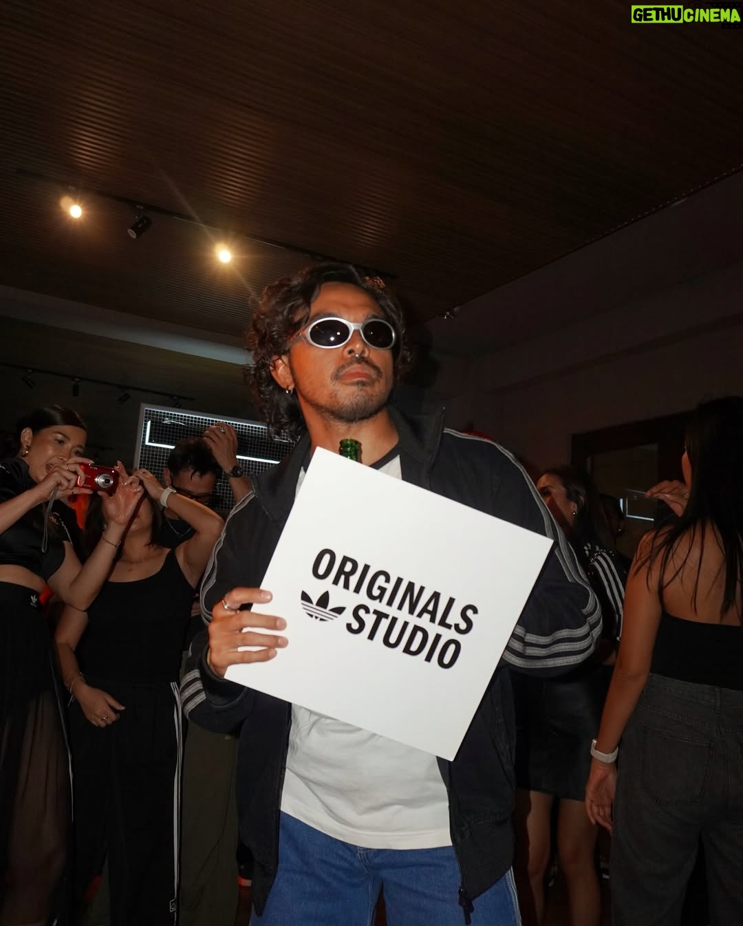 Aghniny Haque - 9.9K Likes - Just music, good people, and a night well spent.
Originals Studio, you did it right. 🤍

📸 : Nak Bali @westnawa 🙌🏻
