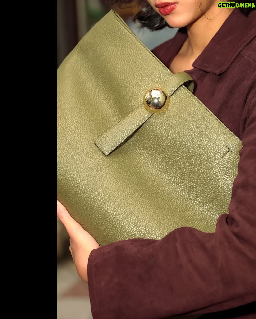 Aghniny Haque - 11.8K Likes - @furla 💚