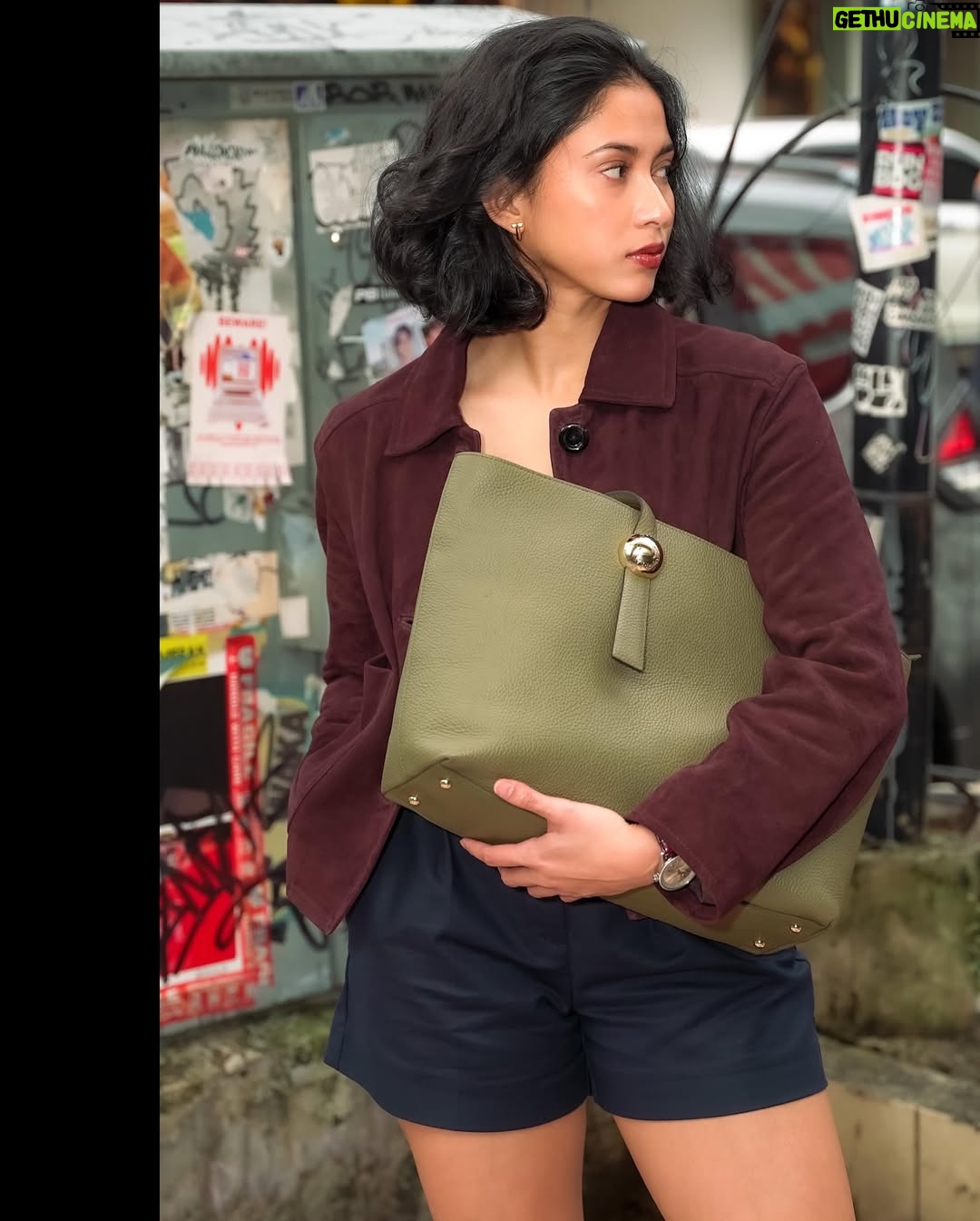 Aghniny Haque - 11.8K Likes - @furla 💚
