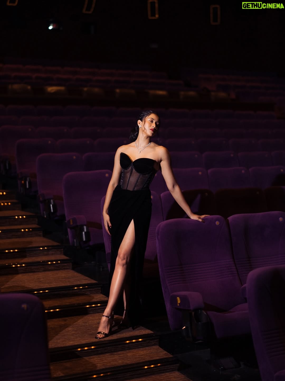 Aghniny Haque - 20.4K Likes - Wrapped in glam, grounded in story @filmselepastahlil 

Kemarin malam bukan cuma tentang karpet merah, tapi tentang langkah panjang di baliknya.
Selepas Tahlil tayang perdana tanggal 10 Juli 2025 dan aku ada di dalamnya, sepenuh hati ✨🤍

Styled by @imeldaimew @untungadaaji 
Make up by @ryanogilvy 
Wearing by @jacob_wil @franknco_id 
Hairdo by @iwanetaufik_hair 

📸 : Cipret @nugrahaananda 🫶🏻