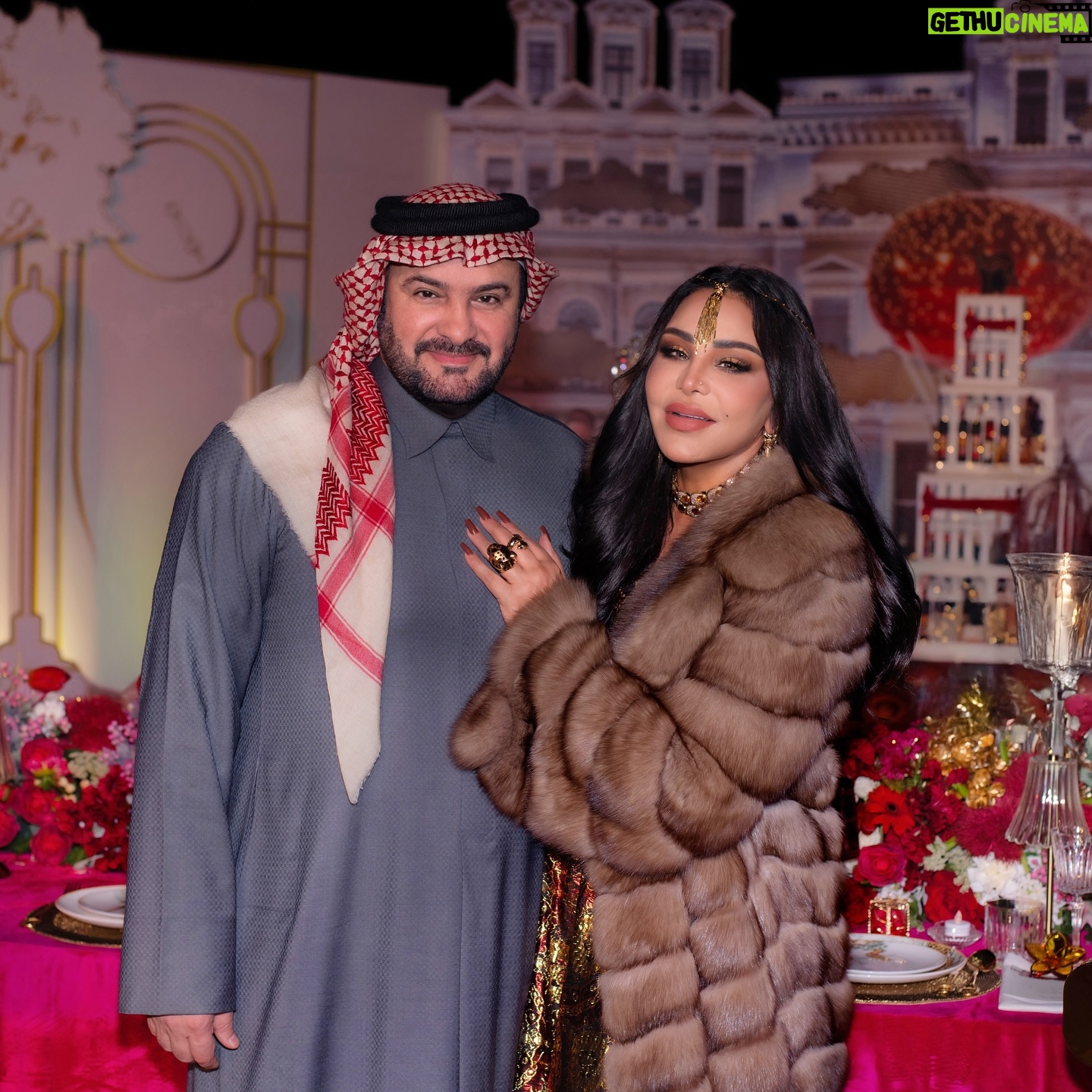 Ahlam - 17.1K Likes - الحمدلله على ما اعطيتيني اياه يالله ، الحمدلله حمدا تطيب به الحياة 
13/02 🎈