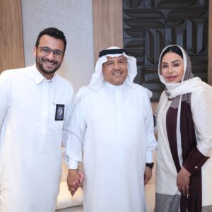 Ahlam Instagram - التقيت ب استاذي الكبير فنان العرب محمد عبده أثناء بروفات #ليلة_دايم_السيف ، الله يطول بعمرك يا بونوره ويخليك لنا
@benchmarkksa
@mohammedzaki.h
@ali_u101